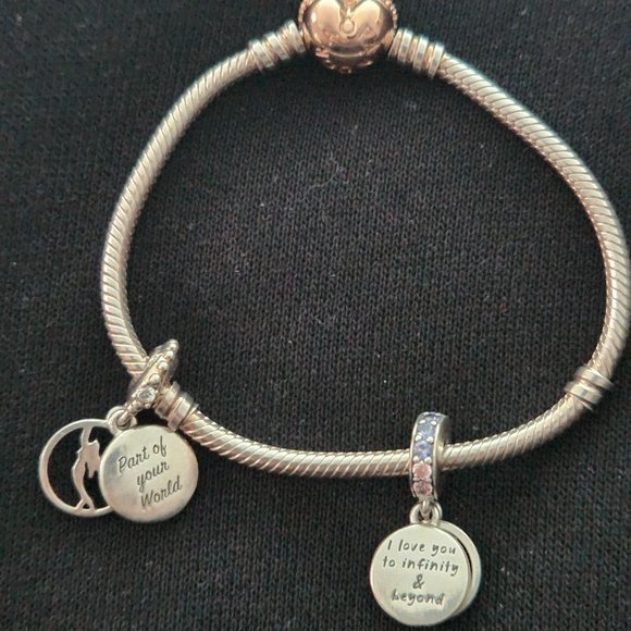 Pandora bracelet w/charms - Picture 2 of 2